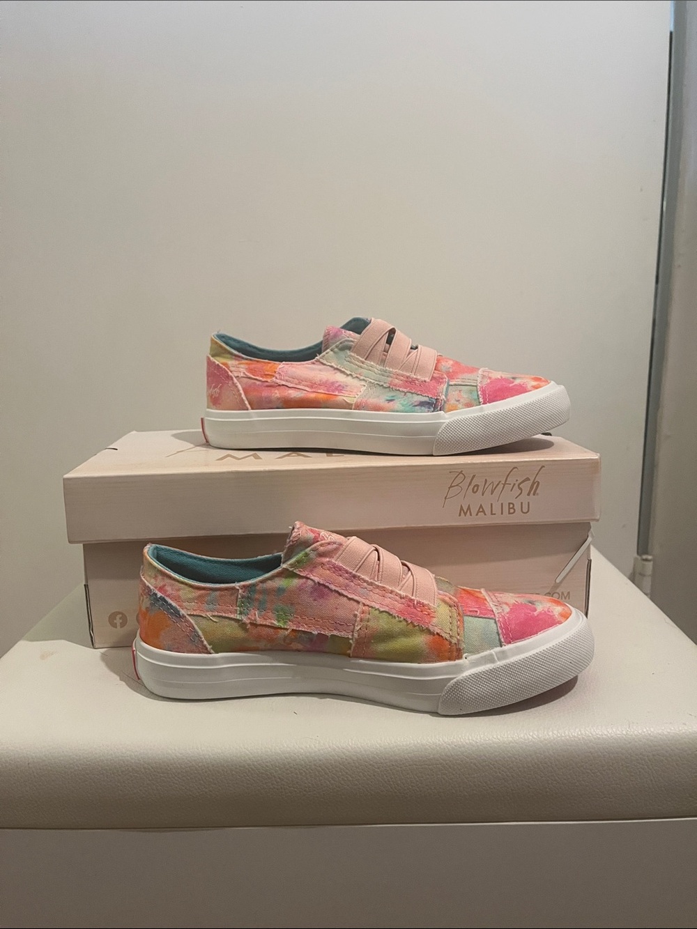 NWT Blowfish Malibu Kids' Tie-Dye Slip-On Sneakers - Pink Multi